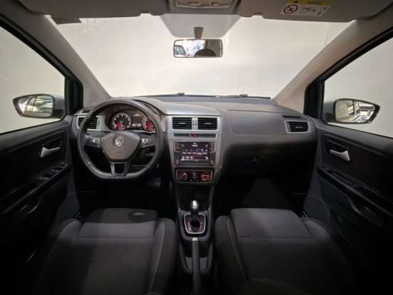VOLKSWAGEN-FOX-1.6 MSI TOTAL FLEX CONNECT 4P I-MOTION VOLKSWAGEN-FOX-2018