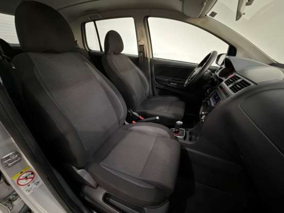 VOLKSWAGEN-FOX-1.6 MSI TOTAL FLEX CONNECT 4P I-MOTION VOLKSWAGEN-FOX-2018