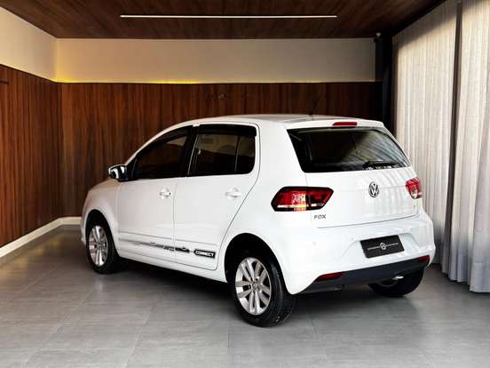 VOLKSWAGEN-FOX-1.6 MSI TOTAL FLEX CONNECT 4P MANUAL VOLKSWAGEN-FOX-2020