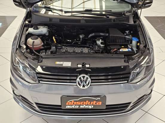 VOLKSWAGEN-FOX-2021