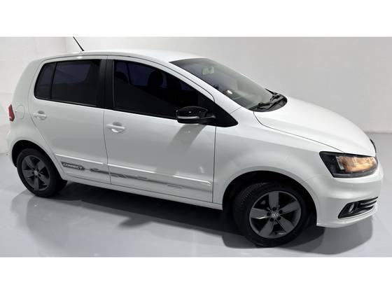 VOLKSWAGEN FOX 1.6 MSI TOTAL FLEX CONNECT 4P MANUAL