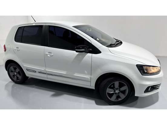 VOLKSWAGEN-FOX-1.6 MSI TOTAL FLEX CONNECT 4P MANUAL VOLKSWAGEN-FOX-2020