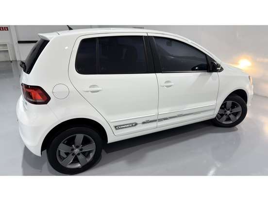 VOLKSWAGEN-FOX-1.6 MSI TOTAL FLEX CONNECT 4P MANUAL VOLKSWAGEN-FOX-2020