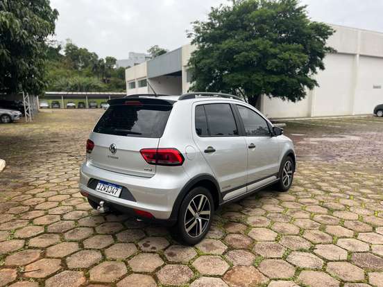 VOLKSWAGEN-FOX-2017