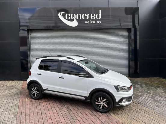 VOLKSWAGEN-FOX-1.6 MSI TOTAL FLEX XTREME 4P MANUAL VOLKSWAGEN-FOX-2017