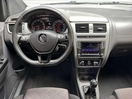 VOLKSWAGEN-FOX-1.6 MSI TOTAL FLEX XTREME 4P MANUAL VOLKSWAGEN-FOX-2017