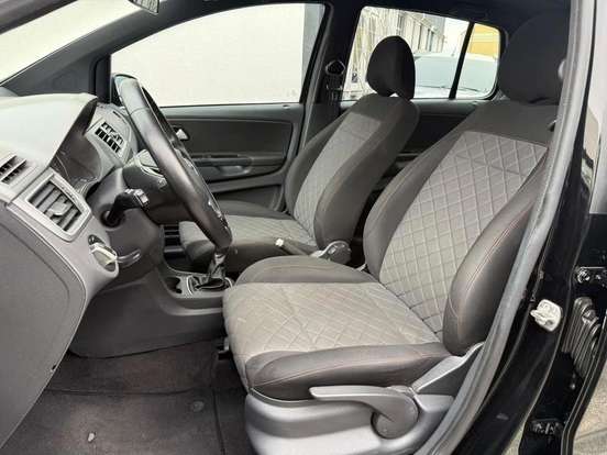 VOLKSWAGEN-FOX-1.6 MSI TOTAL FLEX XTREME 4P MANUAL VOLKSWAGEN-FOX-2018