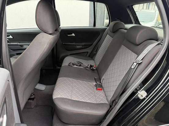 VOLKSWAGEN-FOX-2018