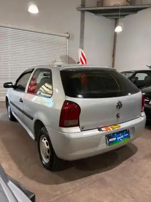 VOLKSWAGEN-GOL-2010