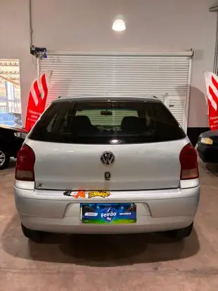 VOLKSWAGEN-GOL-2010