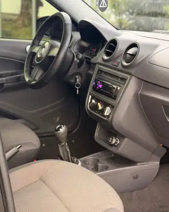 VOLKSWAGEN-GOL-2012