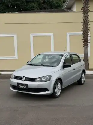 VOLKSWAGEN-GOL-2015