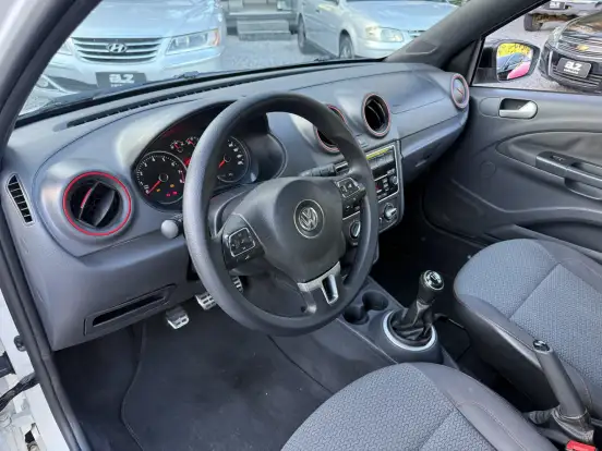 VOLKSWAGEN-GOL-1.0 MI ROCK IN RIO 8V FLEX 4P MANUAL VOLKSWAGEN-GOL-2015