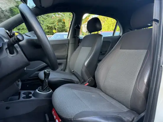 VOLKSWAGEN-GOL-2015