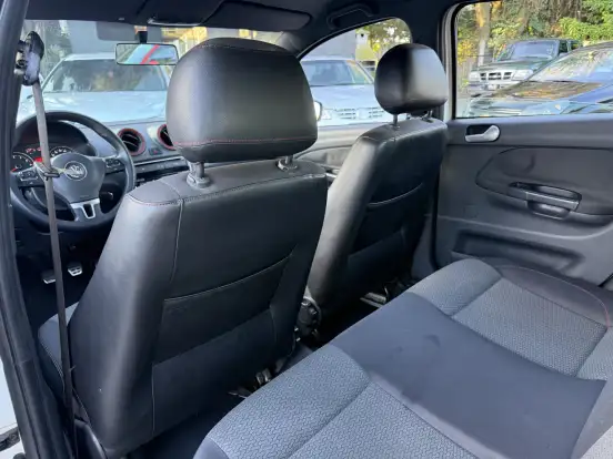VOLKSWAGEN-GOL-2015