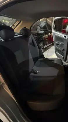 VOLKSWAGEN-GOL-2017
