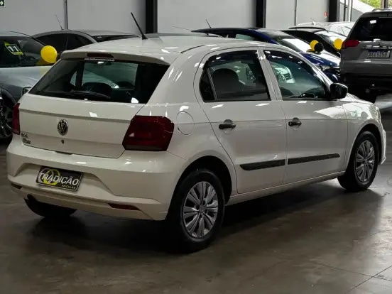 VOLKSWAGEN-GOL-1.6 MSI TOTALFLEX TRENDLINE 4P MANUAL VOLKSWAGEN-GOL-2018