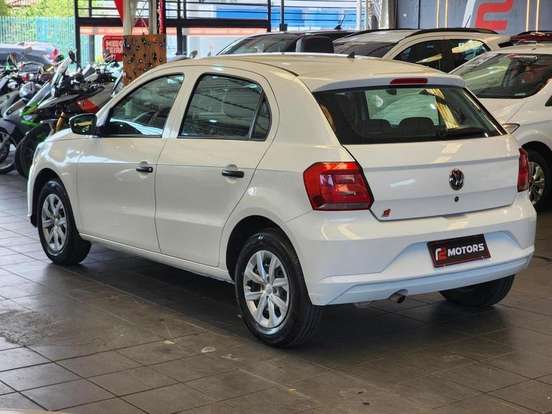 VOLKSWAGEN-GOL-2022