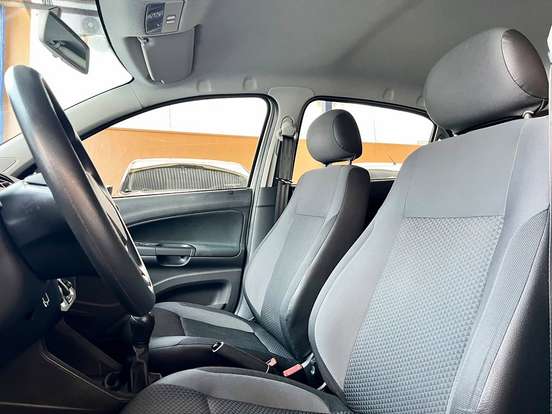 VOLKSWAGEN-GOL-2022