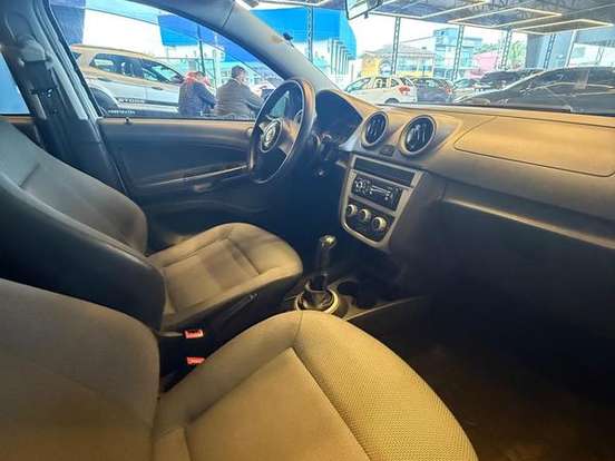 VOLKSWAGEN-GOL-1.0 MI 8V FLEX 4P MANUAL G.V VOLKSWAGEN-GOL-2009