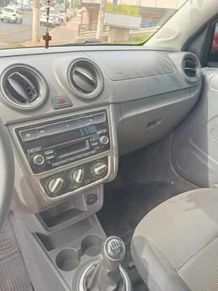VOLKSWAGEN-GOL-2014
