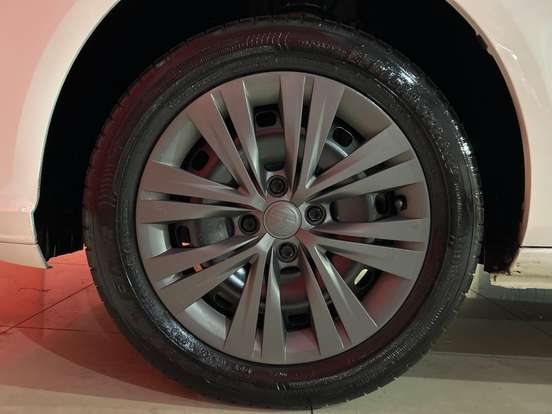 VOLKSWAGEN-GOL-2021