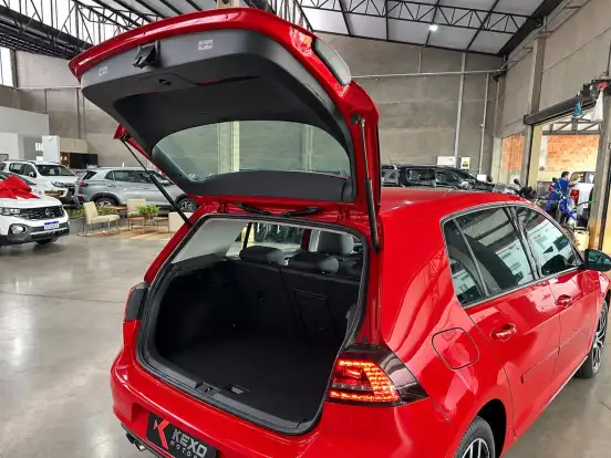 VOLKSWAGEN-GOLF-2013