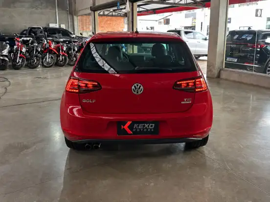 VOLKSWAGEN-GOLF-1.4 TSI HIGHLINE 16V GASOLINA 4P AUTOMÁTICO VOLKSWAGEN-GOLF-2013