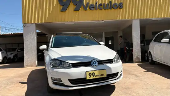 VOLKSWAGEN-GOLF-2017