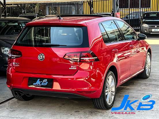 VOLKSWAGEN-GOLF-1.4 TSI HIGHLINE 16V GASOLINA 4P AUTOMÁTICO VOLKSWAGEN-GOLF-2013