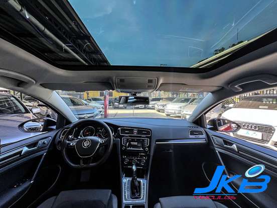 VOLKSWAGEN-GOLF-1.4 TSI HIGHLINE 16V GASOLINA 4P AUTOMÁTICO VOLKSWAGEN-GOLF-2013