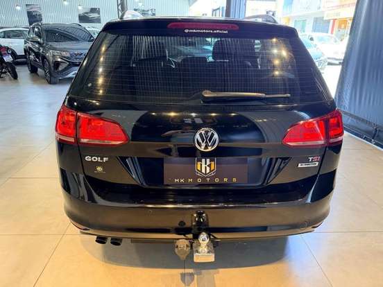 VOLKSWAGEN-GOLF-2015