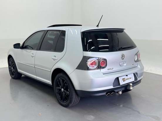 VOLKSWAGEN-GOLF-2013