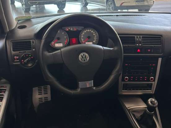 VOLKSWAGEN-GOLF-1.6 MI SPORTLINE LIMITED EDITION 8V FLEX 4P MANUAL VOLKSWAGEN-GOLF-2013