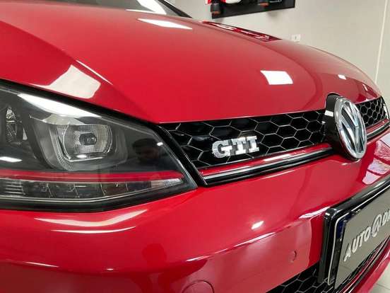 VOLKSWAGEN-GOLF-2014