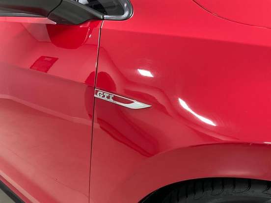 VOLKSWAGEN-GOLF-2014