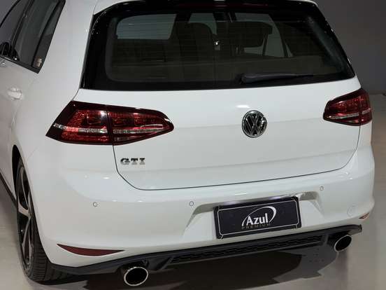 VOLKSWAGEN-GOLF-2.0 TSI GTI 16V TURBO GASOLINA 4P AUTOMÁTICO VOLKSWAGEN-GOLF-2017