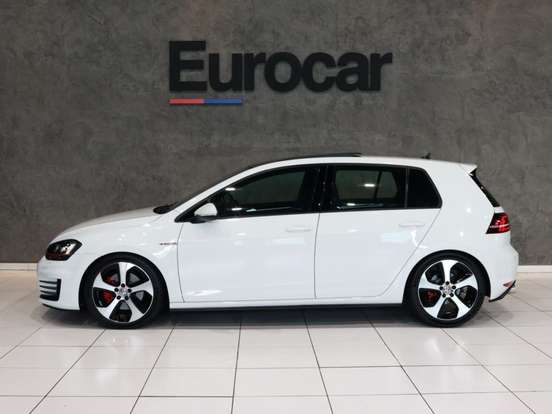 VOLKSWAGEN-GOLF-2.0 TSI GTI 16V TURBO GASOLINA 4P AUTOMÁTICO VOLKSWAGEN-GOLF-2017