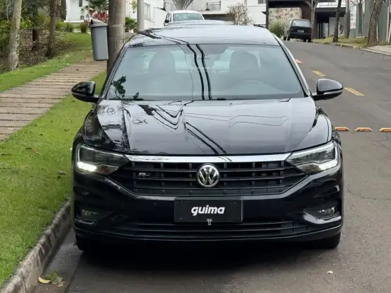 VOLKSWAGEN-JETTA-2018