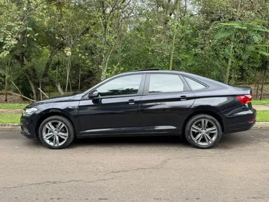 VOLKSWAGEN-JETTA-1.4 250 TSI TOTAL FLEX R-LINE TIPTRONIC VOLKSWAGEN-JETTA-2018