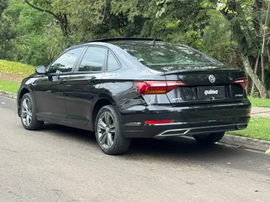 VOLKSWAGEN-JETTA-1.4 250 TSI TOTAL FLEX R-LINE TIPTRONIC VOLKSWAGEN-JETTA-2018