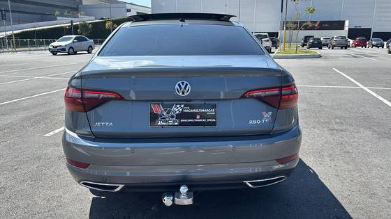VOLKSWAGEN JETTA 1.4 250 TSI TOTAL FLEX R-LINE TIPTRONIC