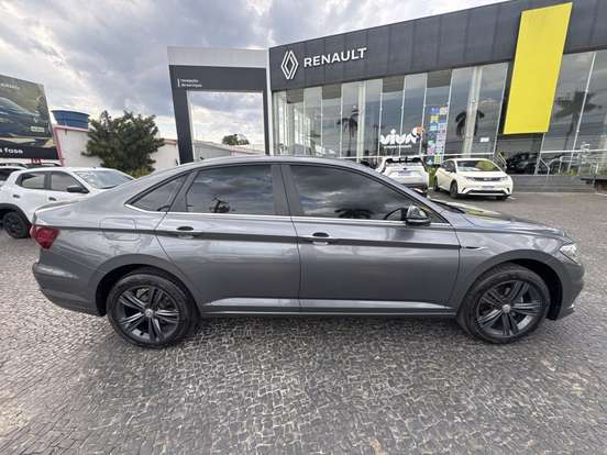VOLKSWAGEN-JETTA-2019