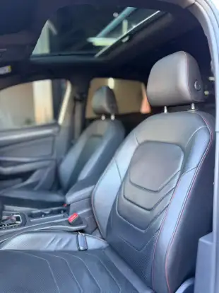 VOLKSWAGEN-JETTA-2021