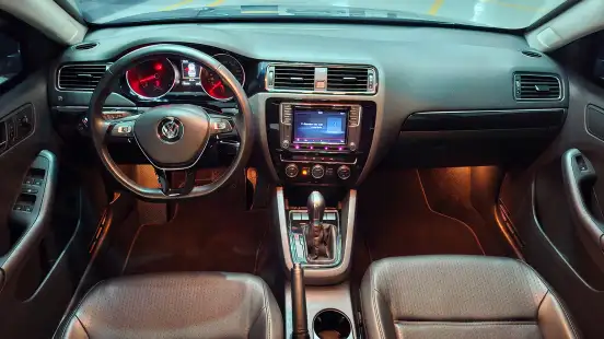 VOLKSWAGEN-JETTA-2015
