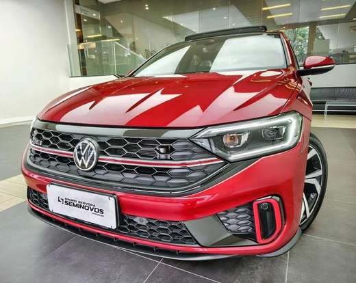 VOLKSWAGEN-JETTA-2024