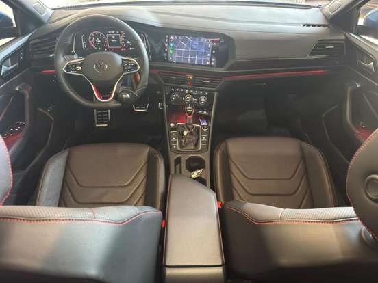 VOLKSWAGEN-JETTA-2023