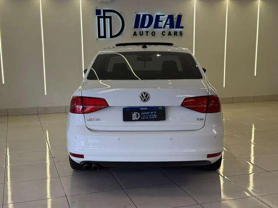 VOLKSWAGEN-JETTA-2015