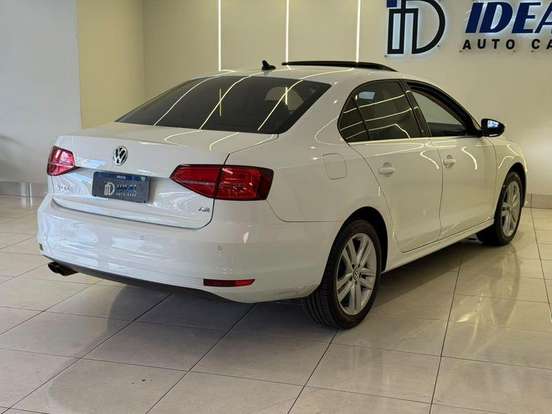 VOLKSWAGEN-JETTA-2.0 TSI HIGHLINE 211CV GASOLINA 4P TIPTRONIC VOLKSWAGEN-JETTA-2015
