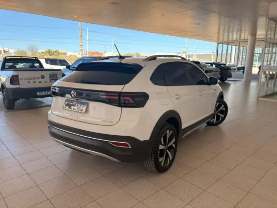 VOLKSWAGEN-NIVUS-1.0 200 TSI TOTAL FLEX HIGHLINE AUTOMÁTICO VOLKSWAGEN-NIVUS-2023